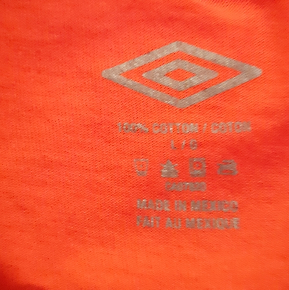 Umbro Spain Graphic Tee - Picture 2 of 3